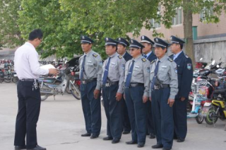 襄陽保安公司員工日常！?。?>
                                </a>
                            </div>
                            <div   id=