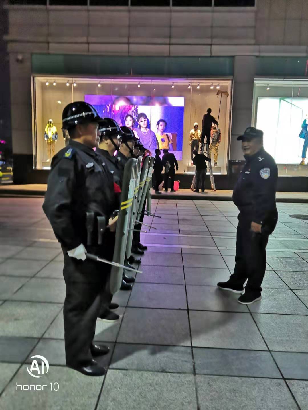 大家知道保安員是什么嗎？下面跟著襄陽戎安的介紹一起了解下吧！